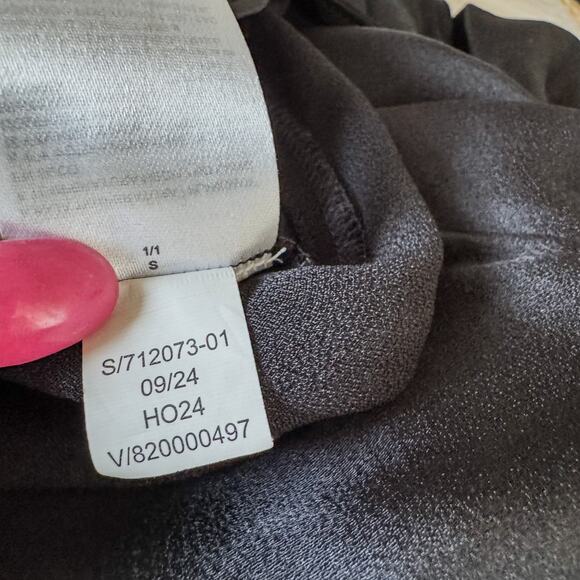 Banana Republic, Hammered Black Satin Cowl-Neck Tank, Sleeveless, Women’s Small - Picture 8 of 10